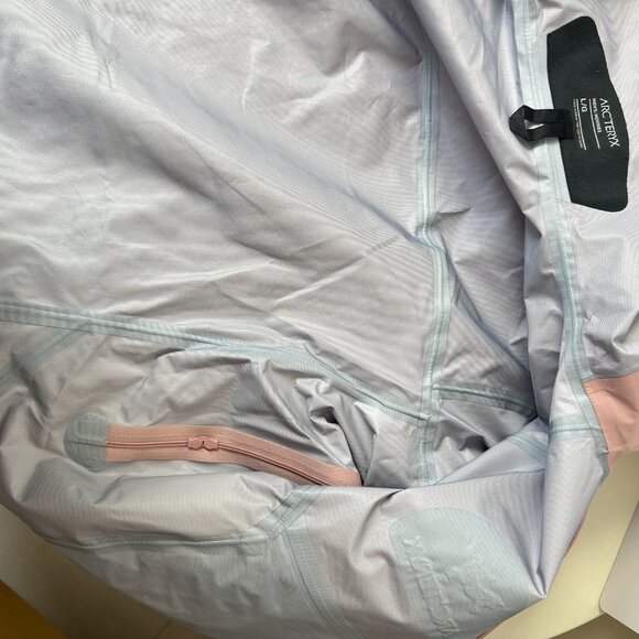 Arcteryx Beta Series Beta LT Hooded Hardshell Jacket, Sizes S, M, L - Picture 8 of 8